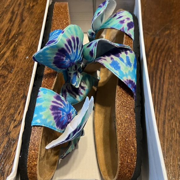 Mata Broadwalk Sandals! Size 8.5. Runs a little big. - Picture 4 of 6